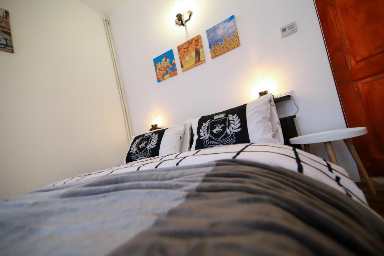 Ferienwohnung June Studio Brașov Exterior foto